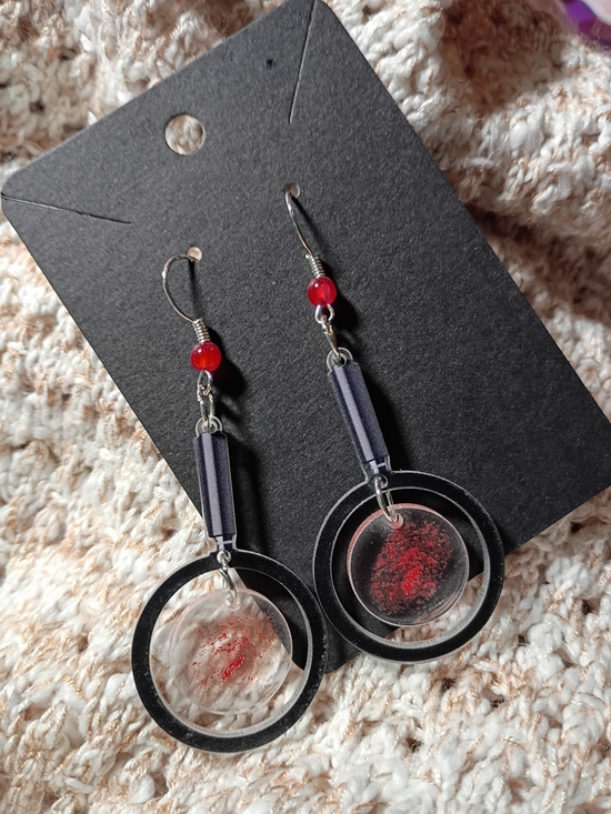 Jewelry - Bloody Fingerprint Magnifying Glass True Crime Murder Serial Killer Earrings 70s